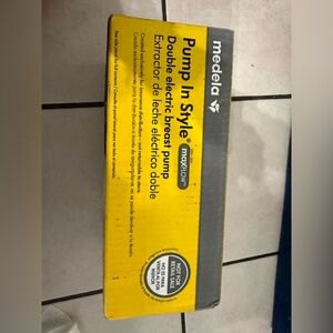 Medela Pump In Style MaxFlow Double Electric Breast Pump – Tubing Missing